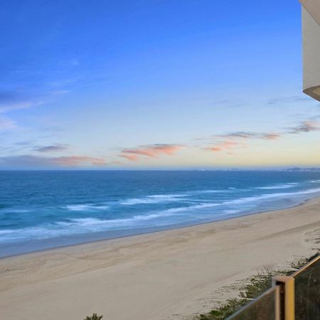 Dorchester On The Beach Gold Coast Exterior photo