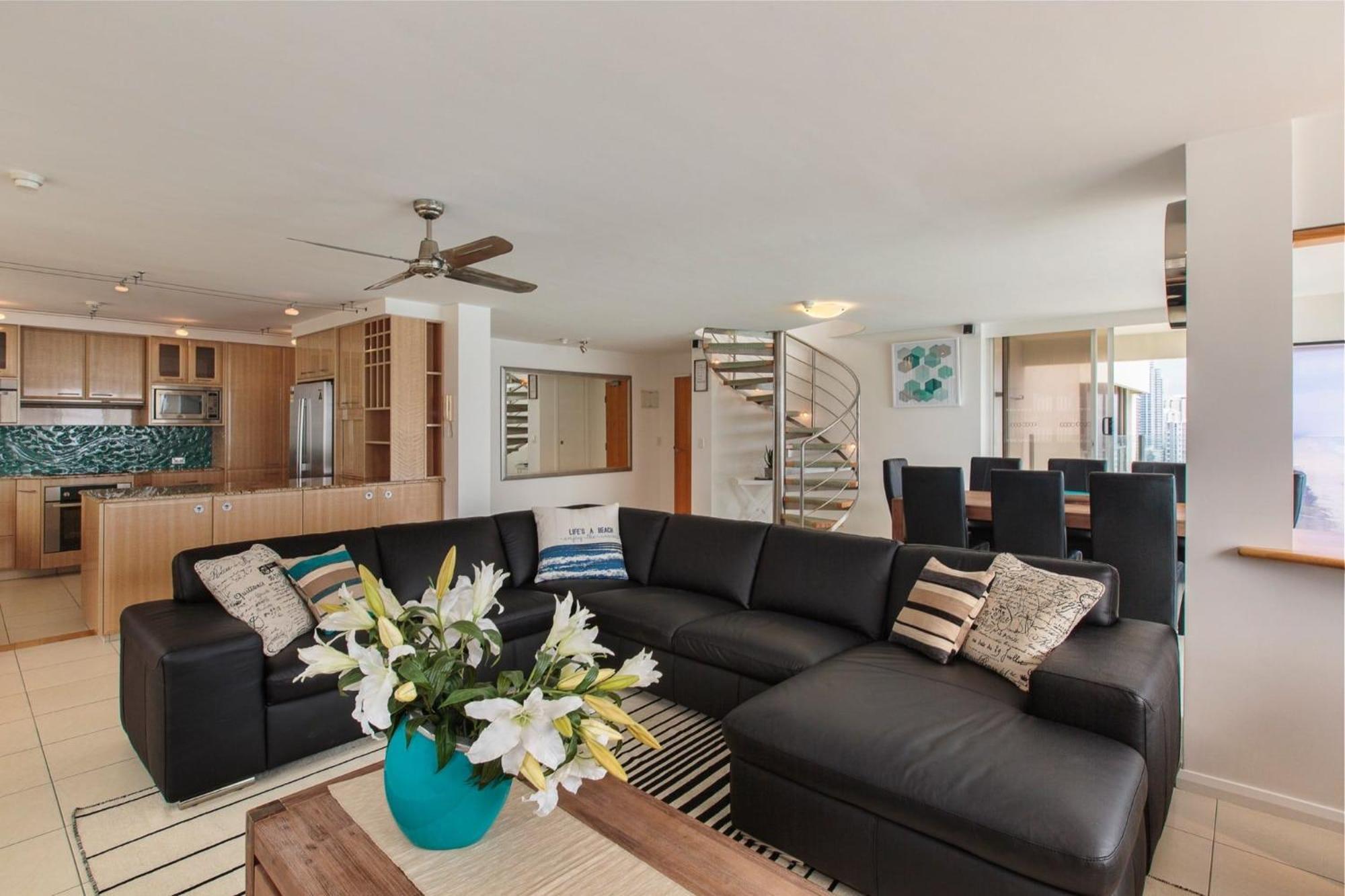 Dorchester On The Beach Gold Coast Exterior photo