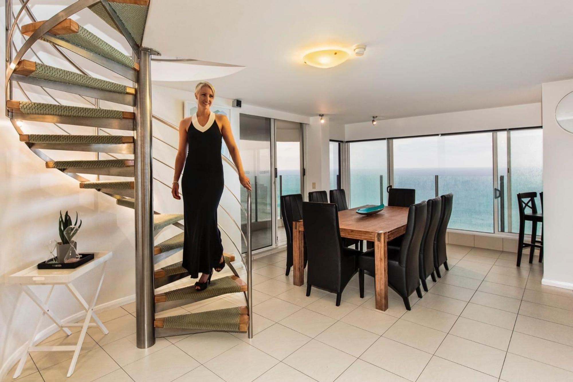 Dorchester On The Beach Gold Coast Exterior photo