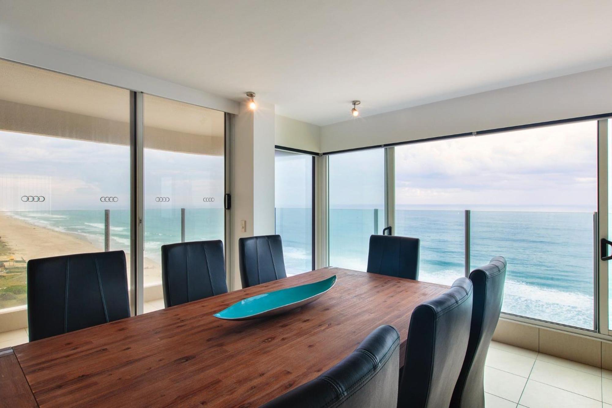 Dorchester On The Beach Gold Coast Exterior photo