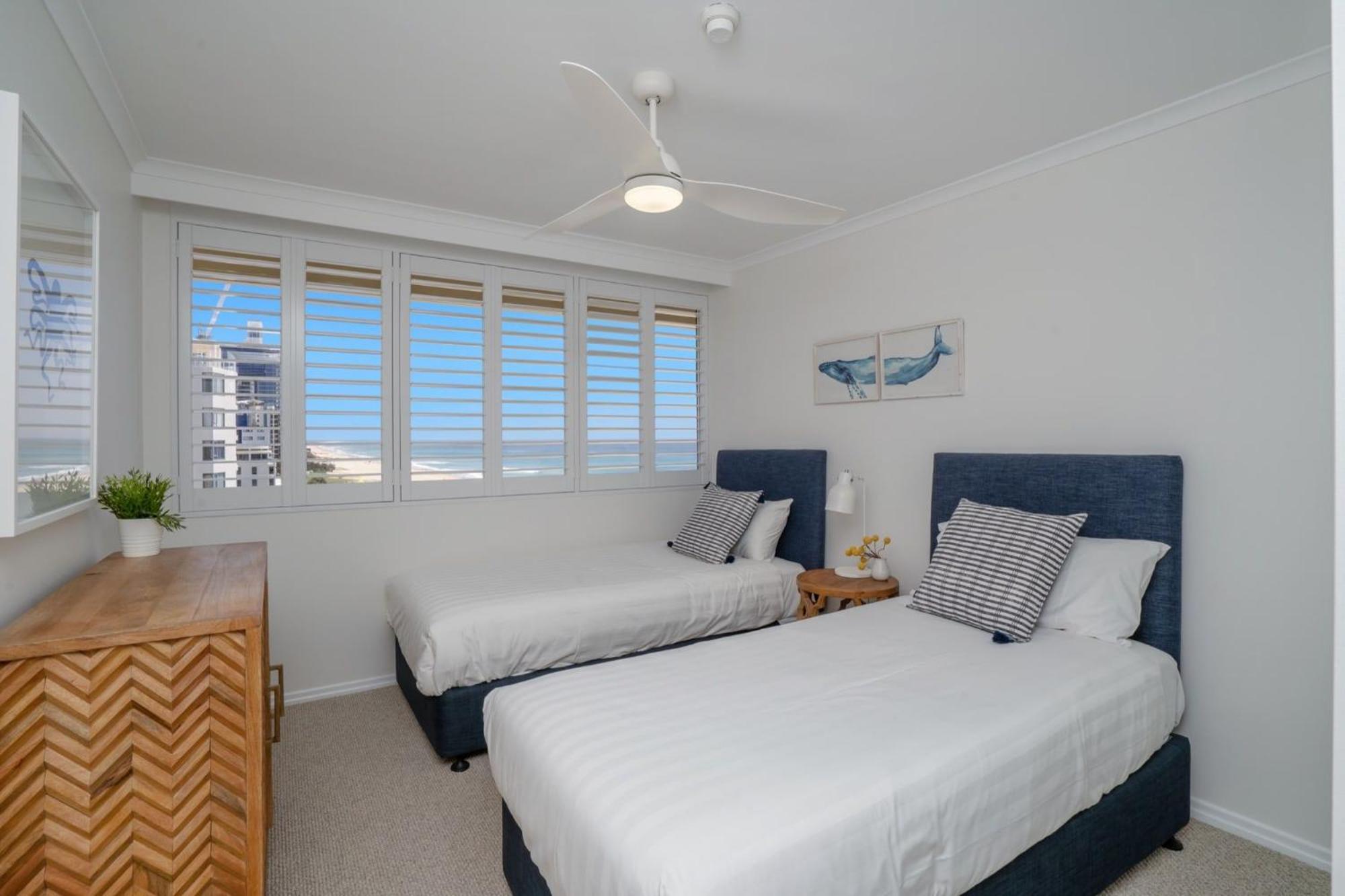Dorchester On The Beach Gold Coast Exterior photo