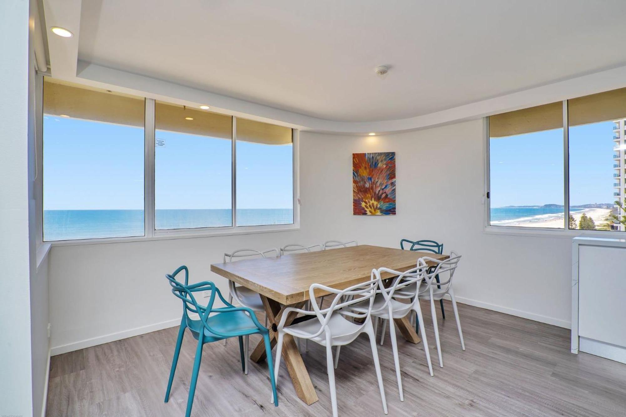 Dorchester On The Beach Gold Coast Exterior photo