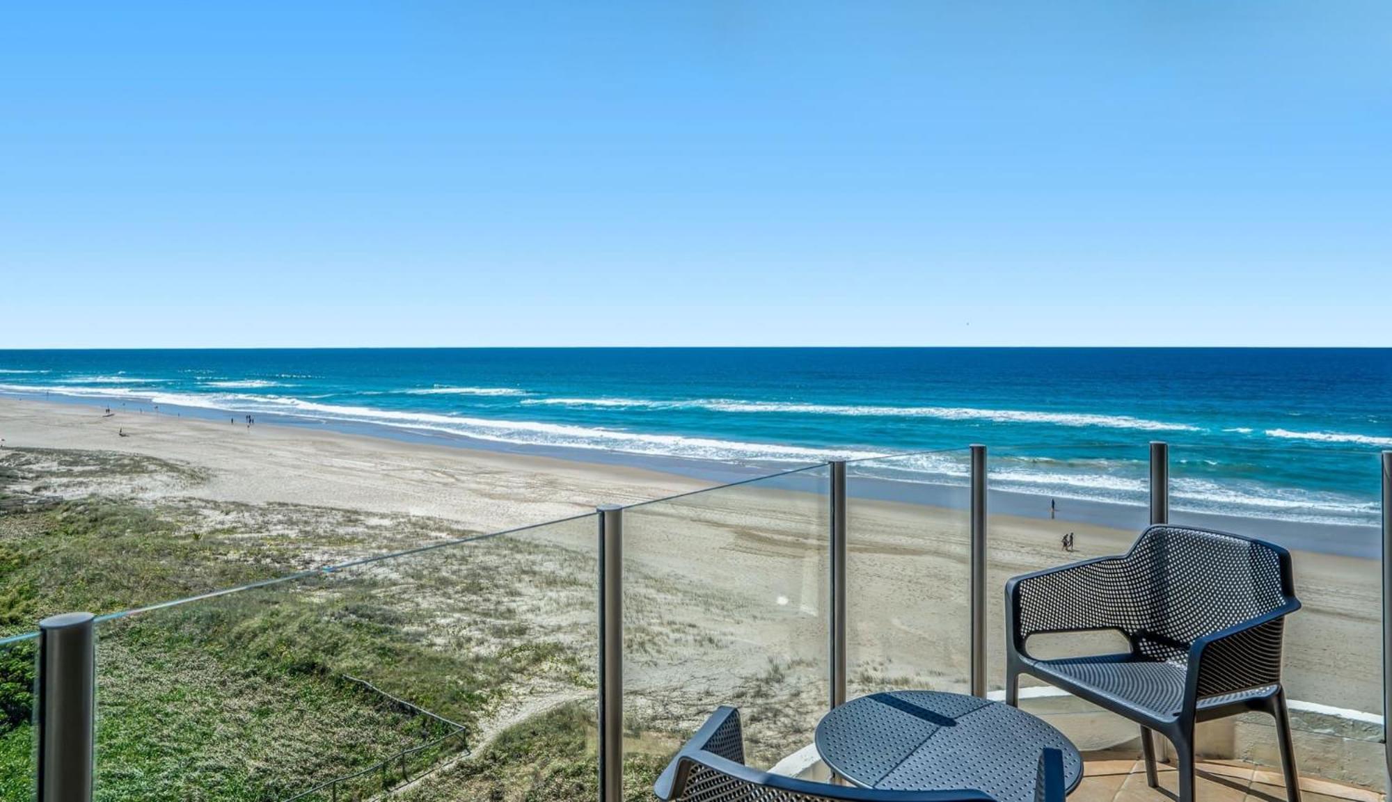 Dorchester On The Beach Gold Coast Exterior photo
