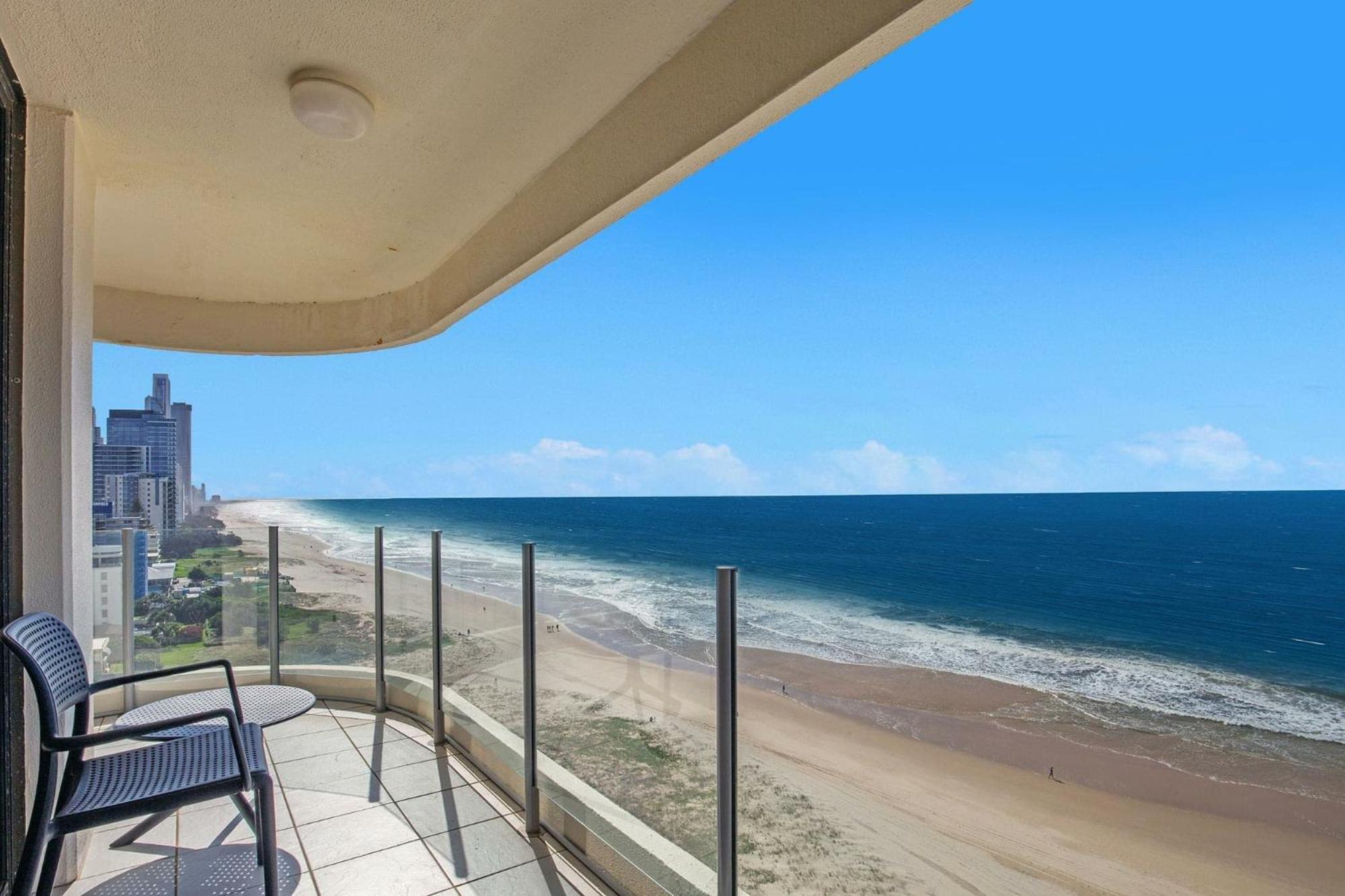 Dorchester On The Beach Gold Coast Exterior photo